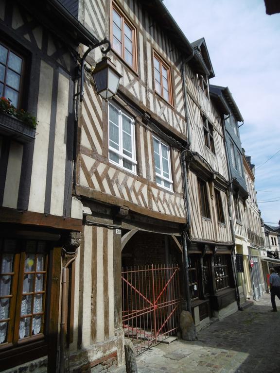 Le Clocher Sainte Catherine Apartment Honfleur Bilik gambar